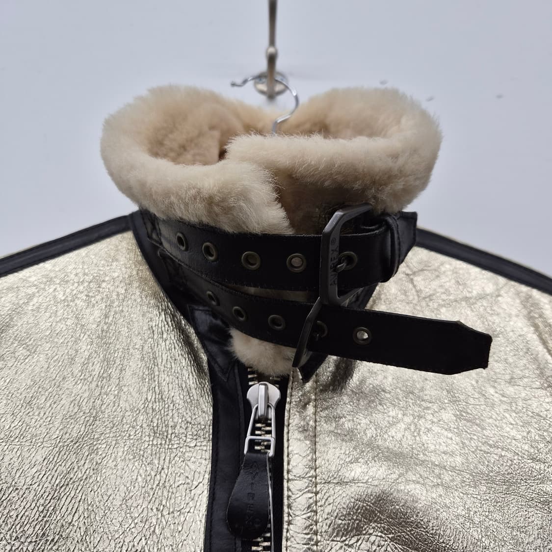 아비렉스 골드 무스탕 자켓 남성 M 상품이미지6