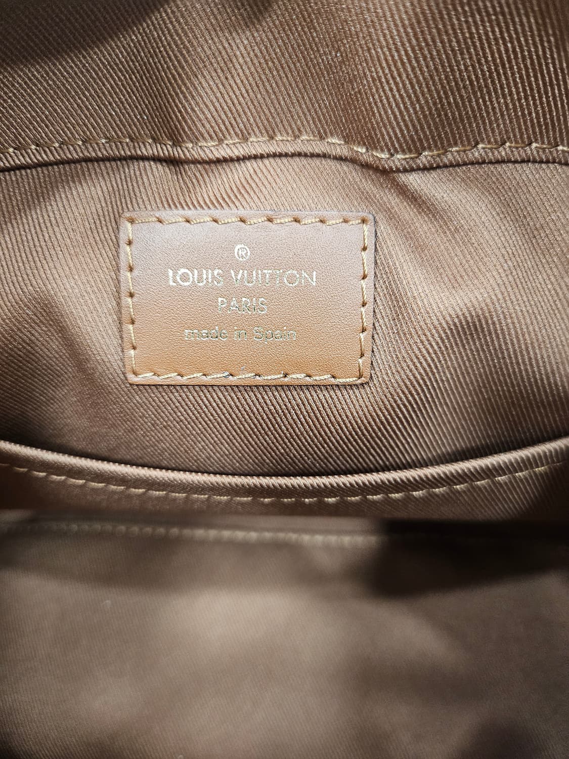 루이비통 앙프렝뜨 생통주 크림 상품이미지6