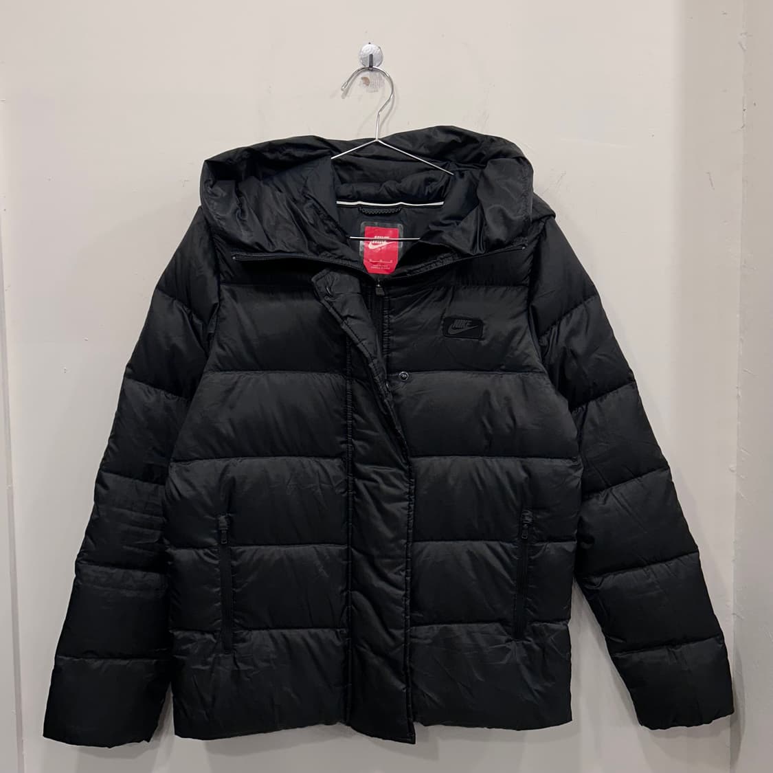 나이키 덕다운 블랙 스우시 하이넥 후드 경량패딩 상품이미지2
