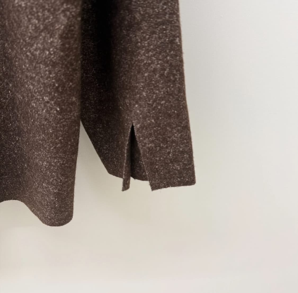 Amachi 아마치 모크넥 그래픽 니트 상품이미지4