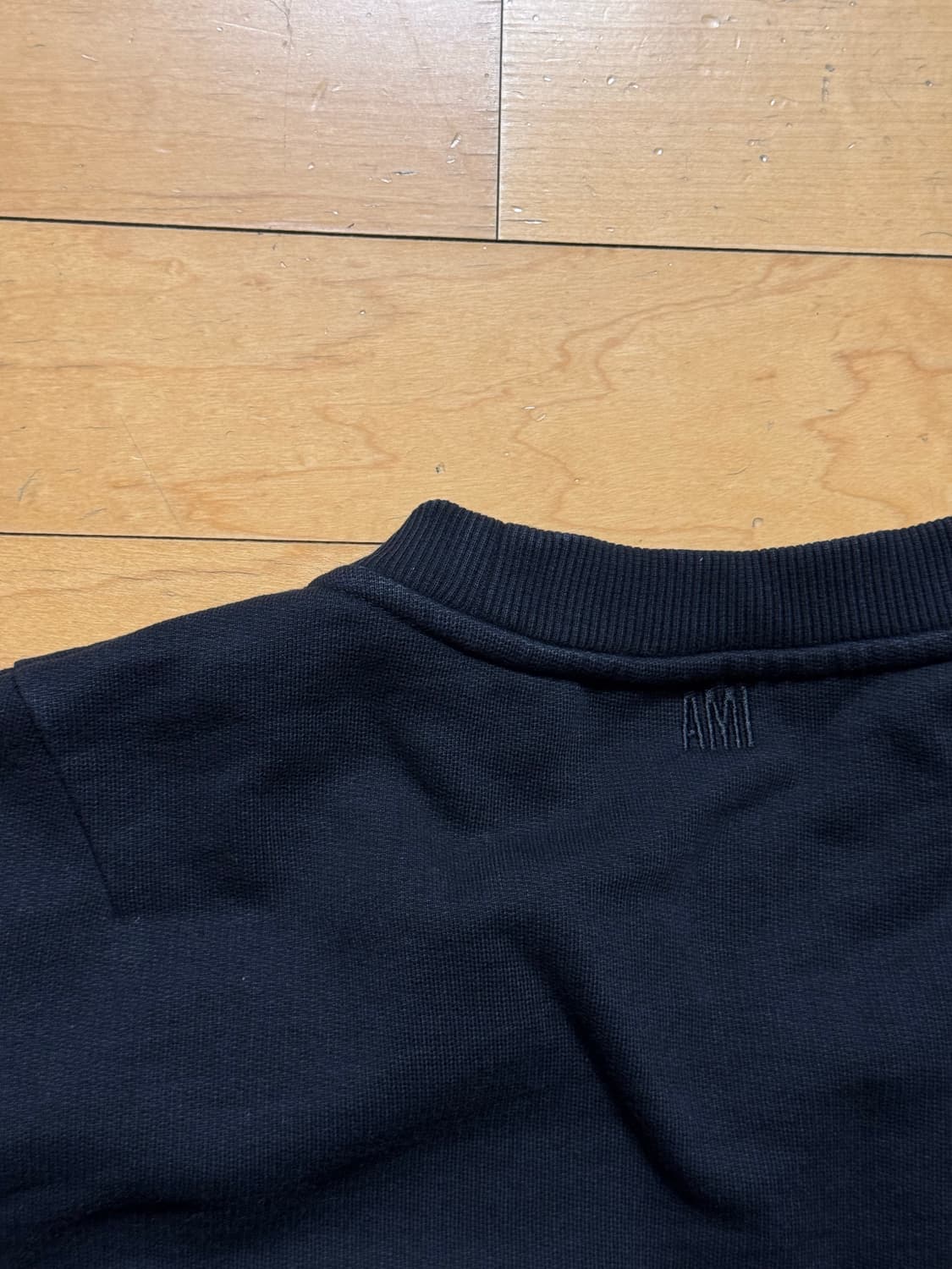 아미 맨투맨L 판매 상품이미지7