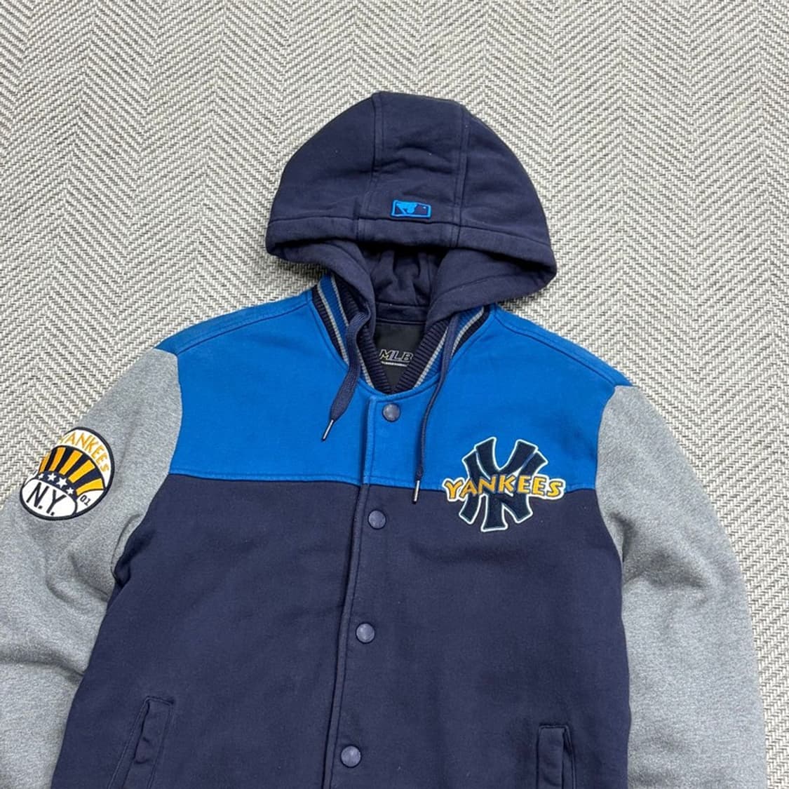 mlb 뉴욕양키즈 바시티 자켓 v1742 상품이미지3