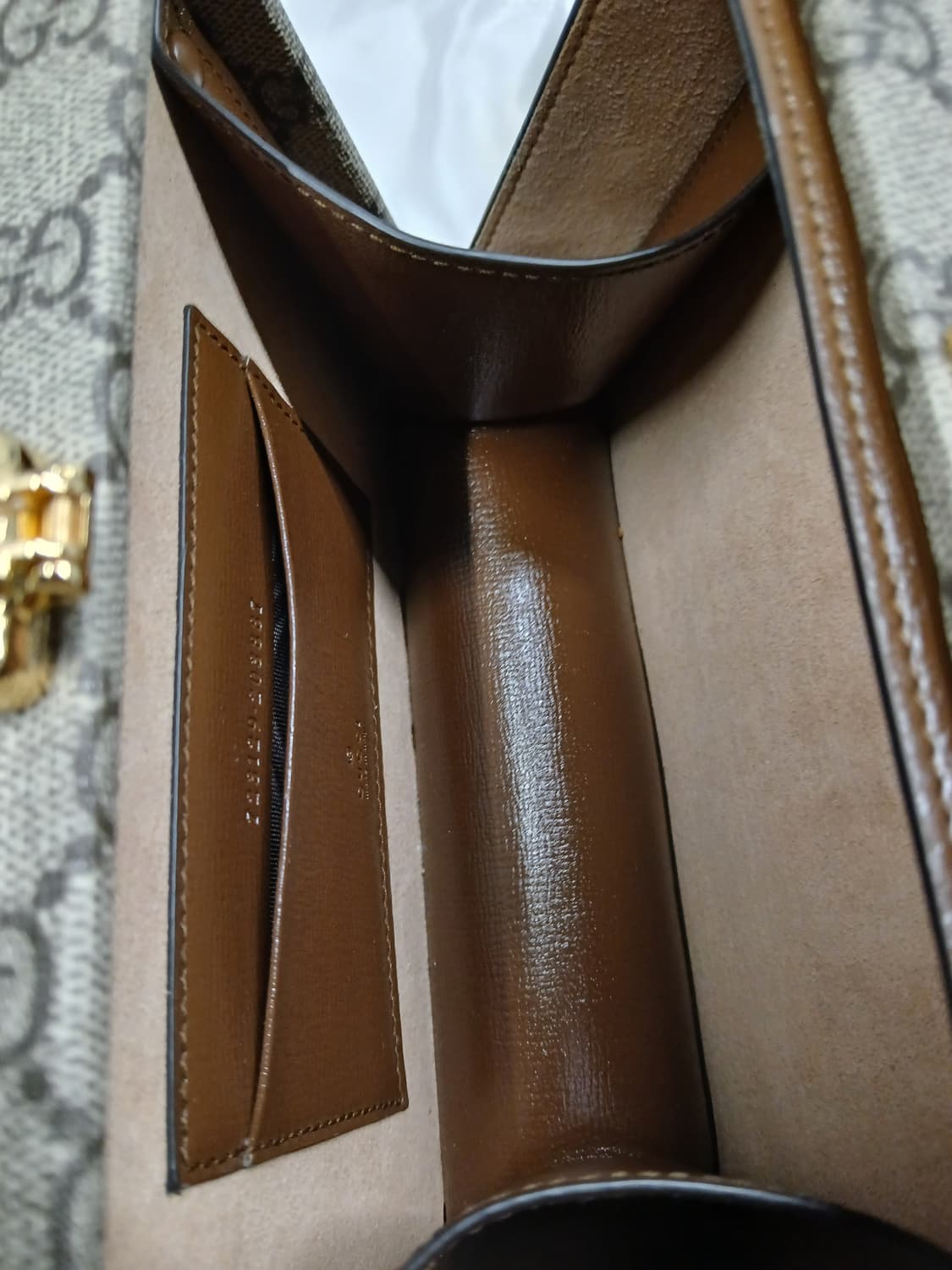 구찌 GG 인터로킹 크로스백 미니 723129 상품이미지9