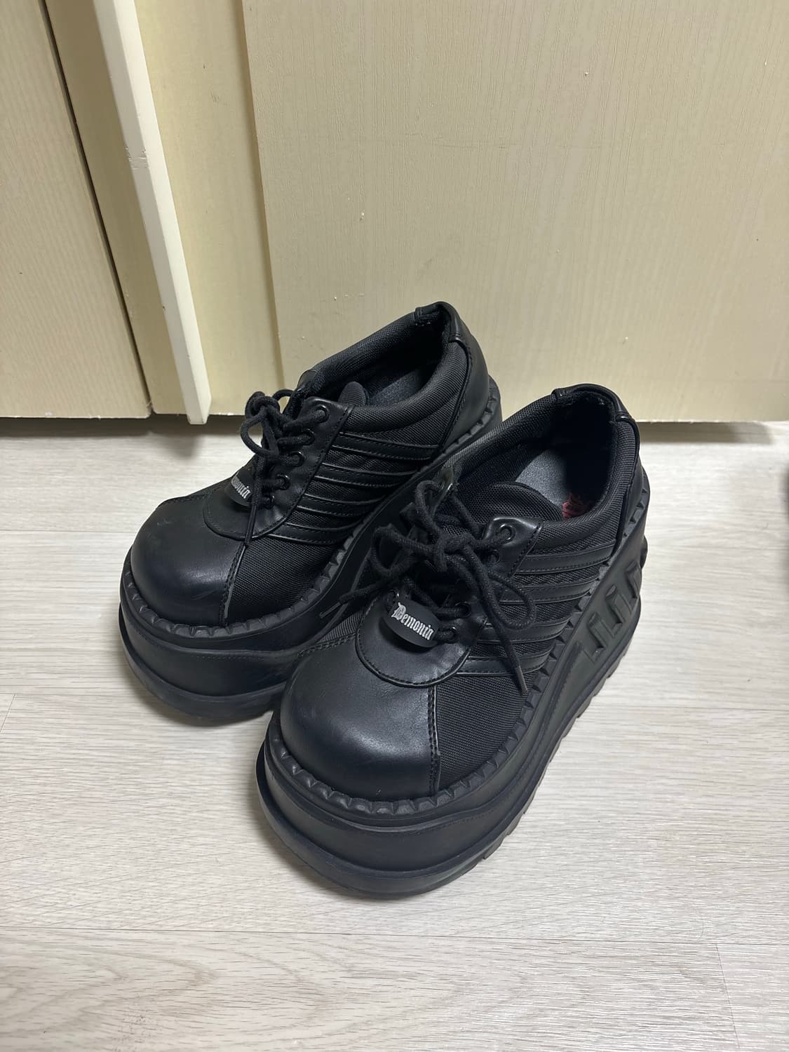 데모니아 통굽 운동화  상품이미지4