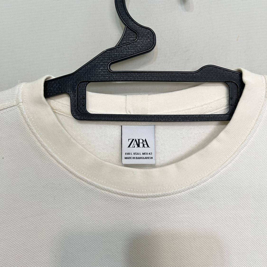 자라 남성 크림색 기모 맨투맨 L 상품이미지2