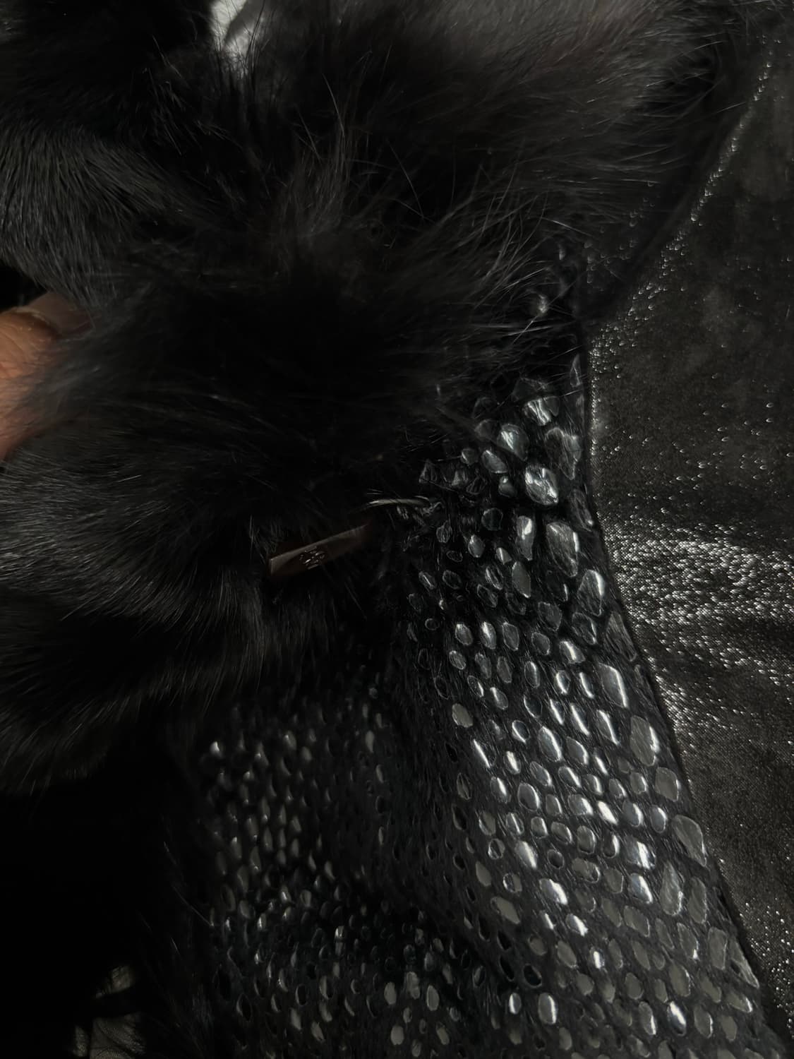  V-Kei Rare Python Design Studded Fur Tr 상품이미지7