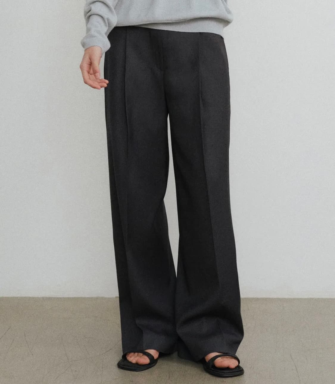 Urago 유라고 피터 핀턱 와이드 슬렉스 슬랙스 팬츠 차콜 상품이미지3