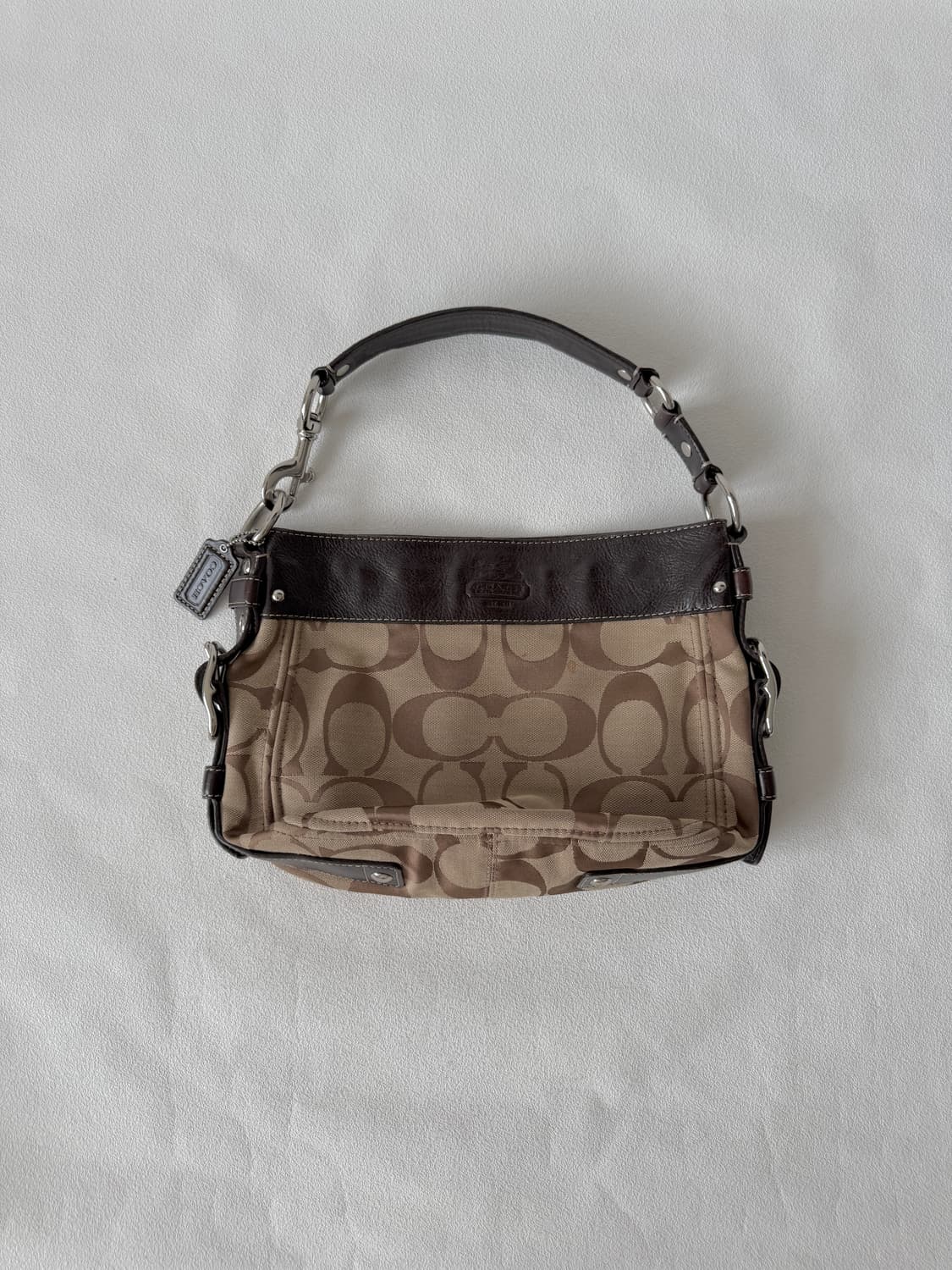 코치(COACH) 모노그램 숄더백 상품이미지1