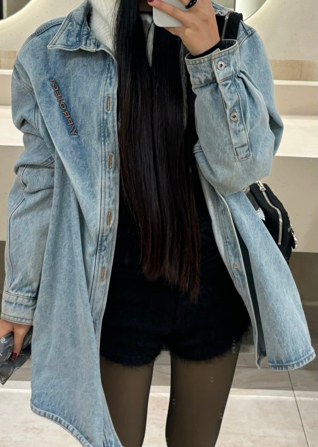 Y/Project  핀치드 연청 데님 셔츠 (BTS 정국 착용) 상품이미지9