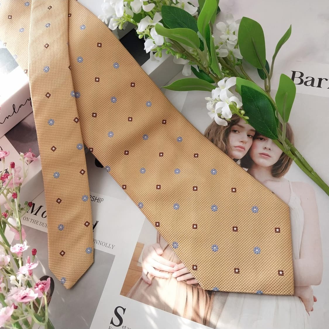 샤를 주르당 실크 베이지 미니 패턴 넥타이 9.8cm A등급 K1594
 상품이미지2