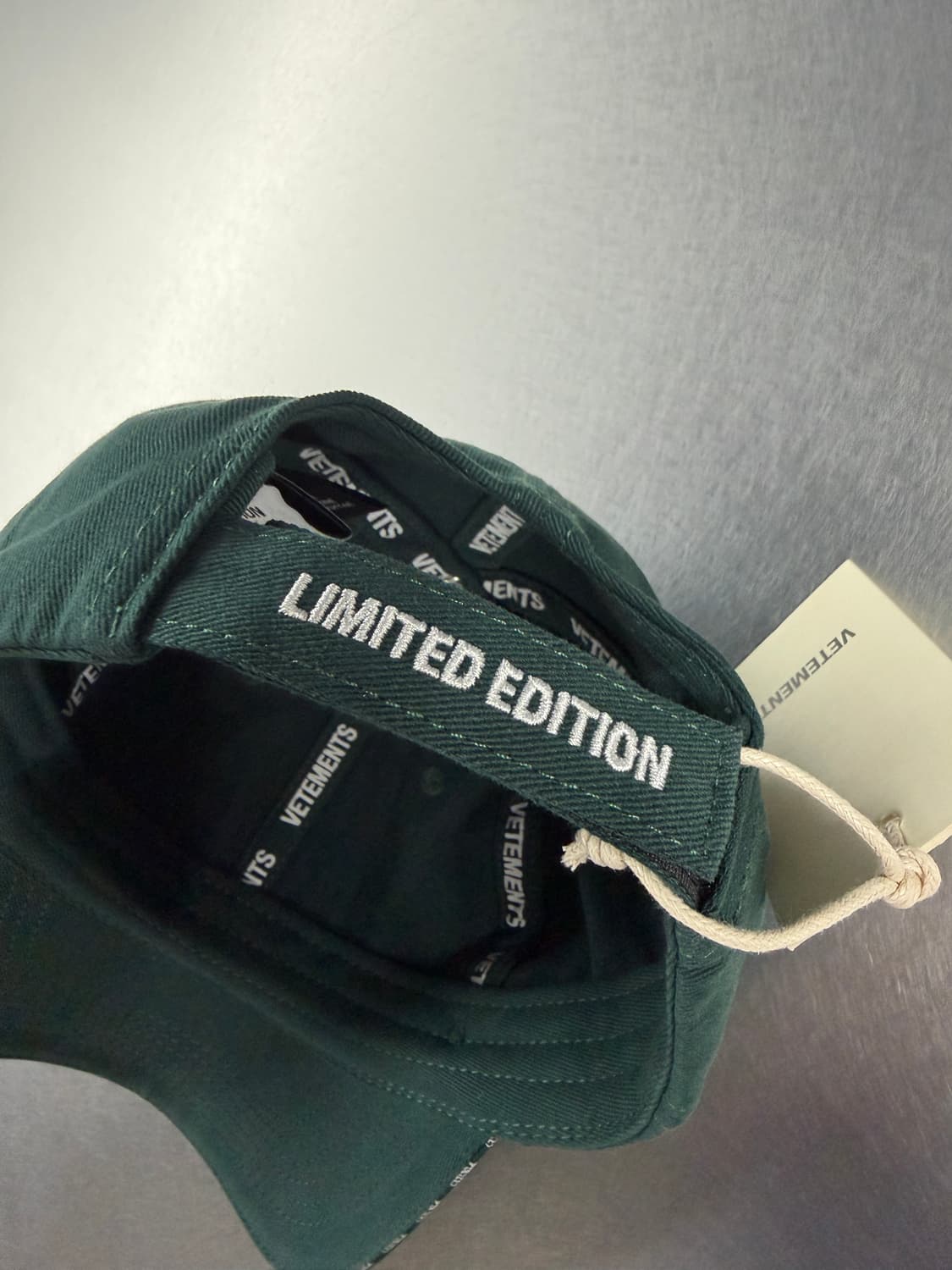 Vetements 베트멍 폴리자이 모자 상품이미지3