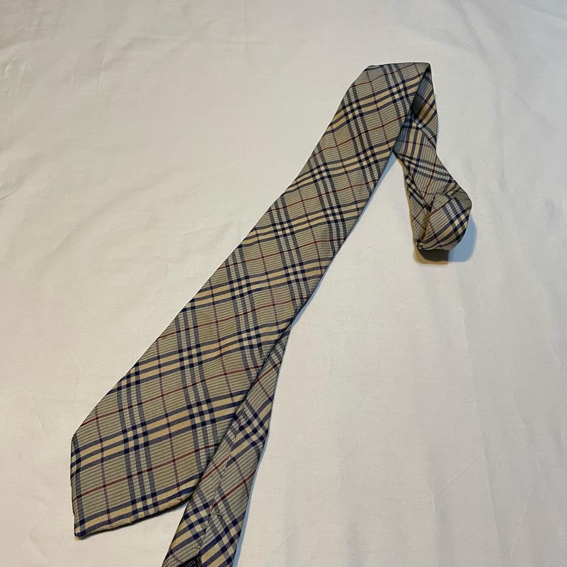 Burberry 버버리 넥타이 made italy 상품이미지3