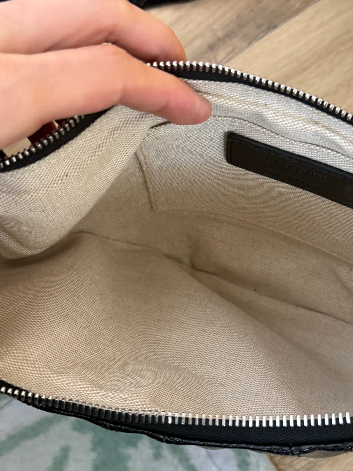 르메르 스몰 크루아상백 코티드 코튼 블랙 상품이미지3