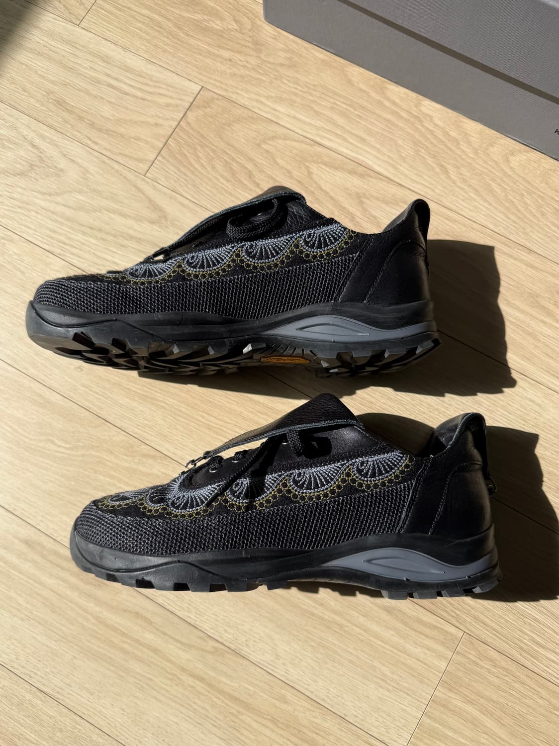 키코 코스타디노브 찰리스 슈즈 상품이미지2