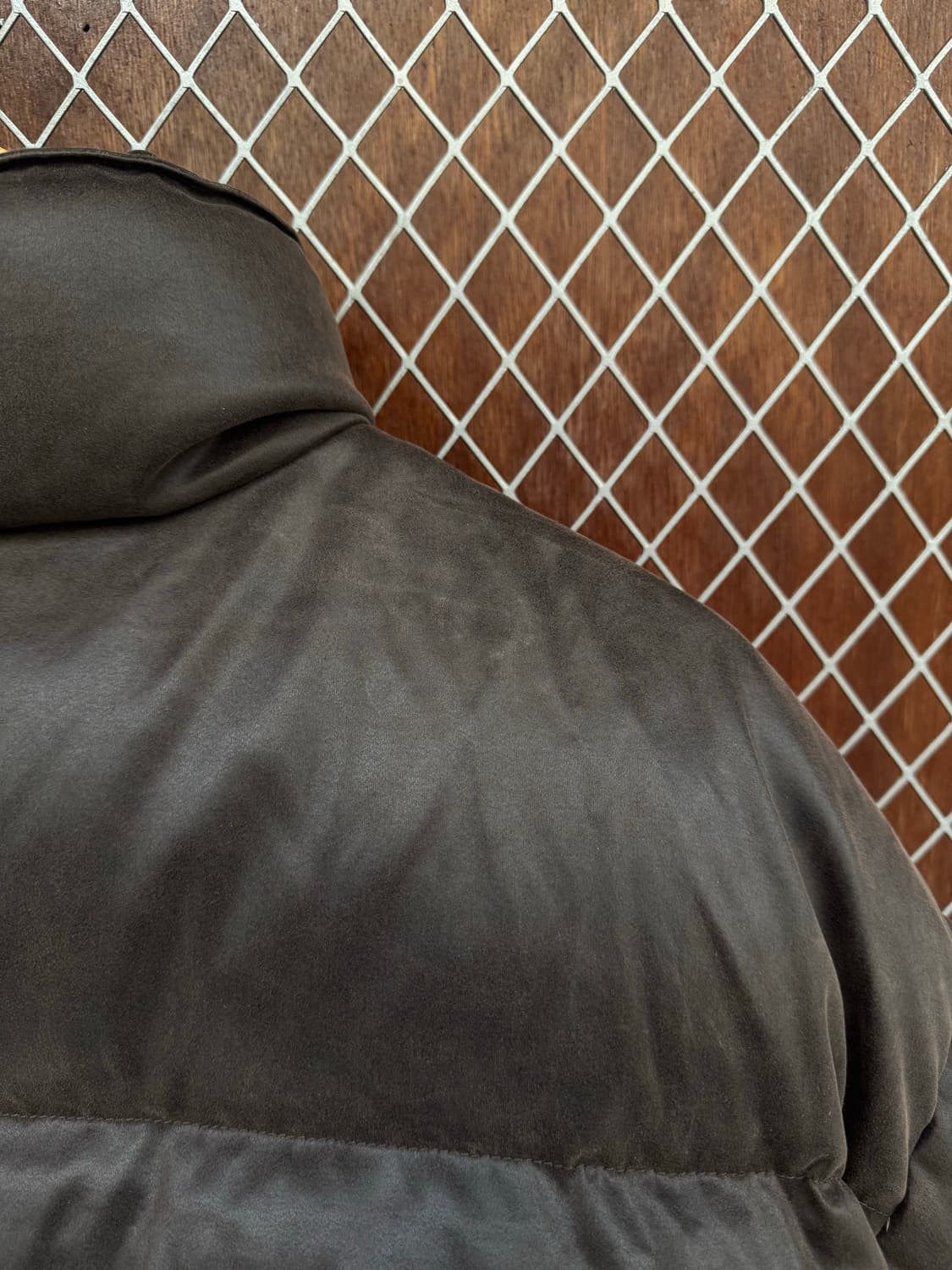 LE 르 브라운 크랙 페이크 레더 하이넥 다운 패딩 점퍼 F 상품이미지10