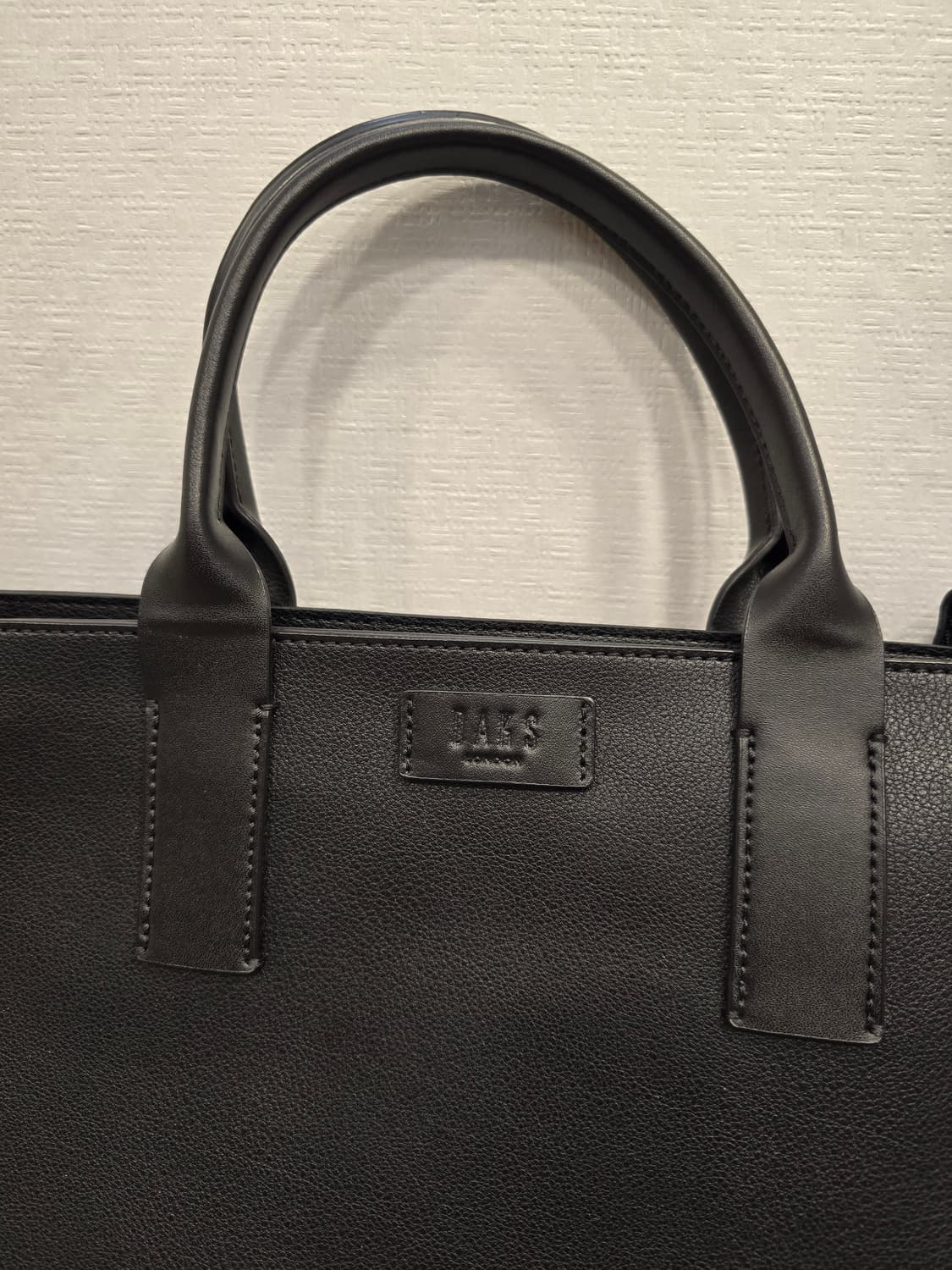 닥스 남성 블랙 가죽 토트 겸 크로스백 상품이미지6