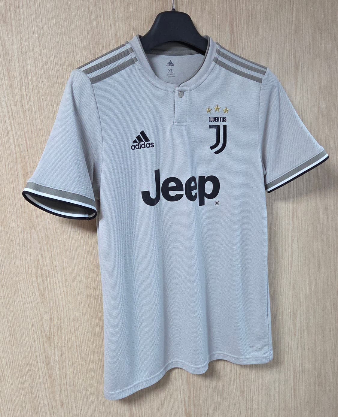 (착샷) 아디다스 유벤투스 유니폼 져지 18-19 레트로  상품이미지2
