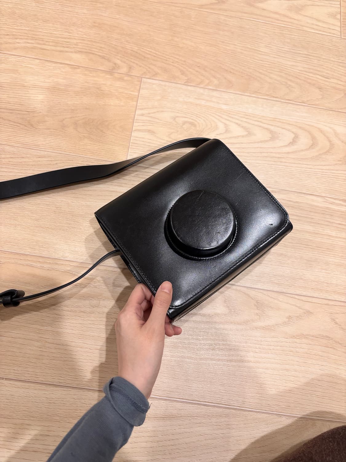 르메르 카메라백 상품이미지1