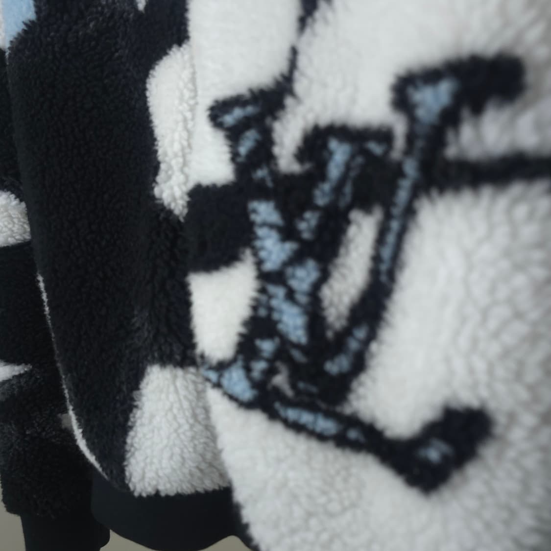 [정품/중고] 루이비통 시어링 후리스 자켓 상품이미지3