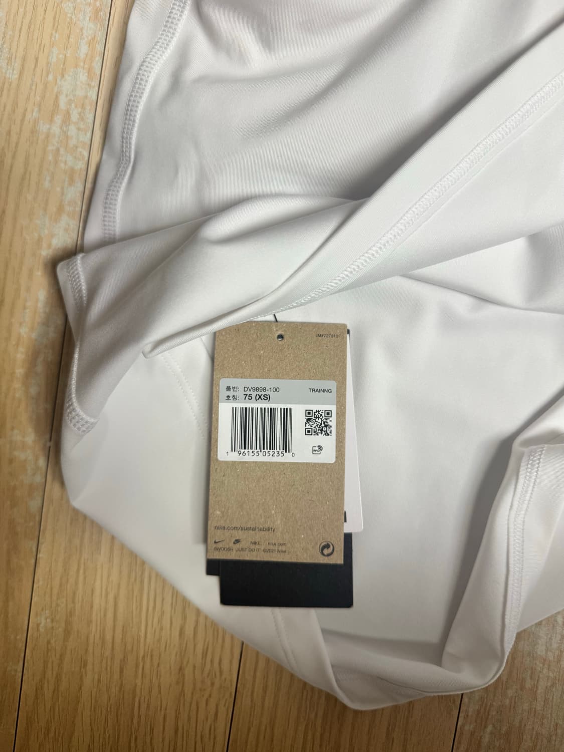 나이키 드라이핏 여성 나시 상품이미지3