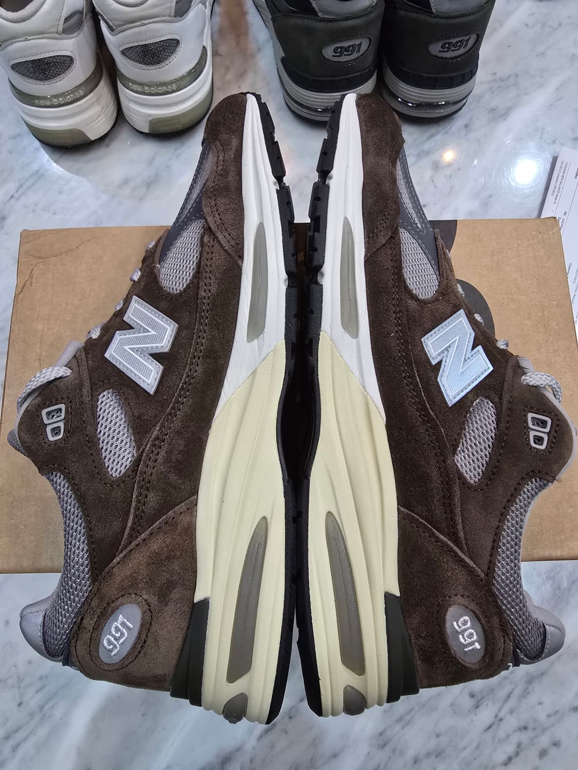 새상품 뉴발란스운동화 991v2  
브라운 그레이 280사이즈 상품이미지4