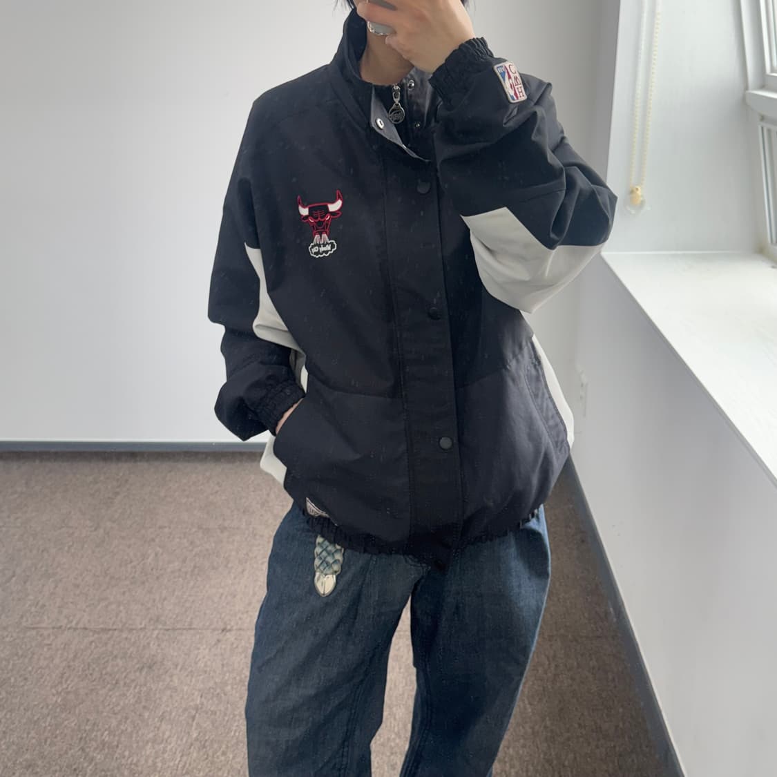 NBA 엔비에이 백 포인트 프린팅 블랙 바람막이 상품이미지1