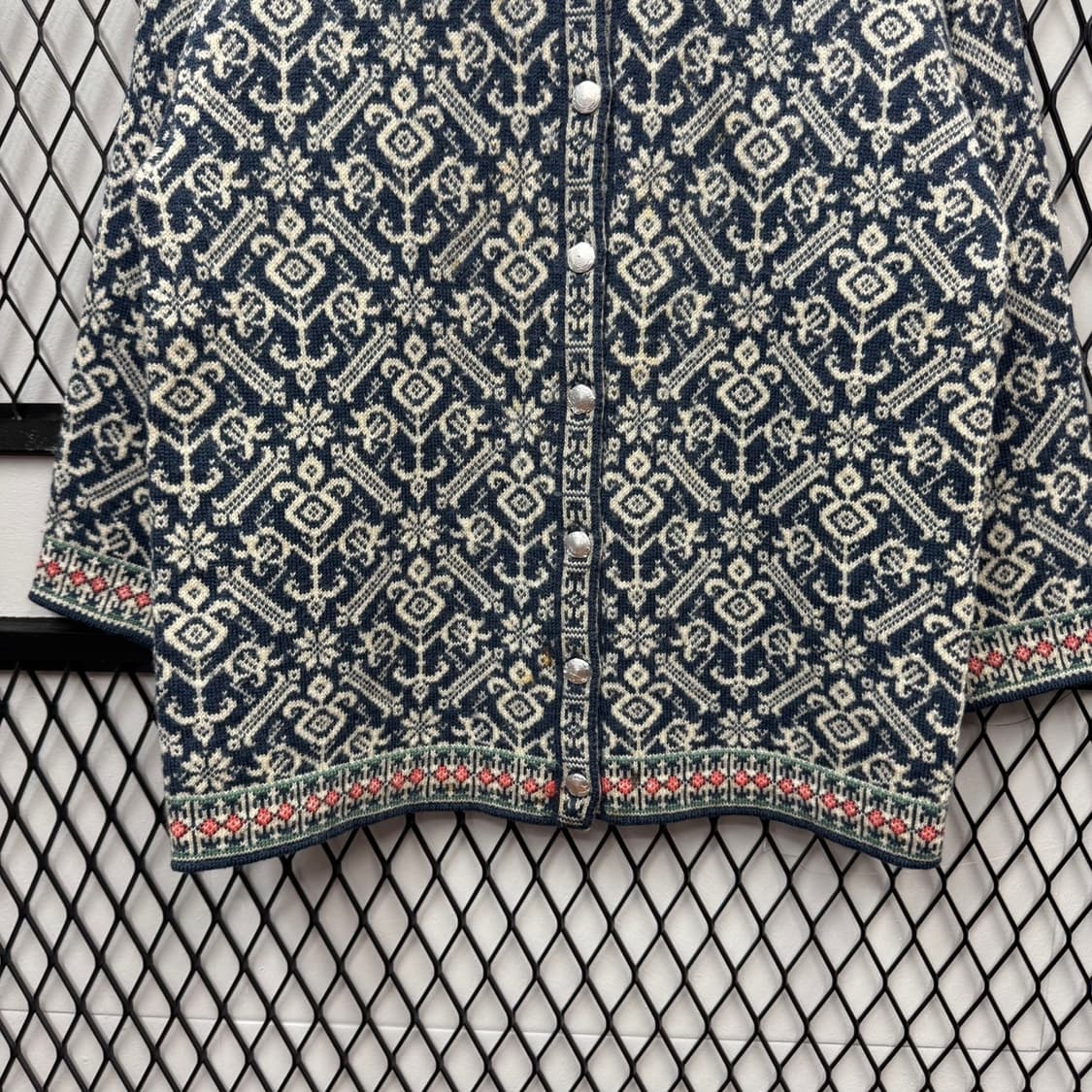 데일 오브 노르웨이 자가드 울 니트 가디건 노르딕 패턴 네이비 상품이미지4