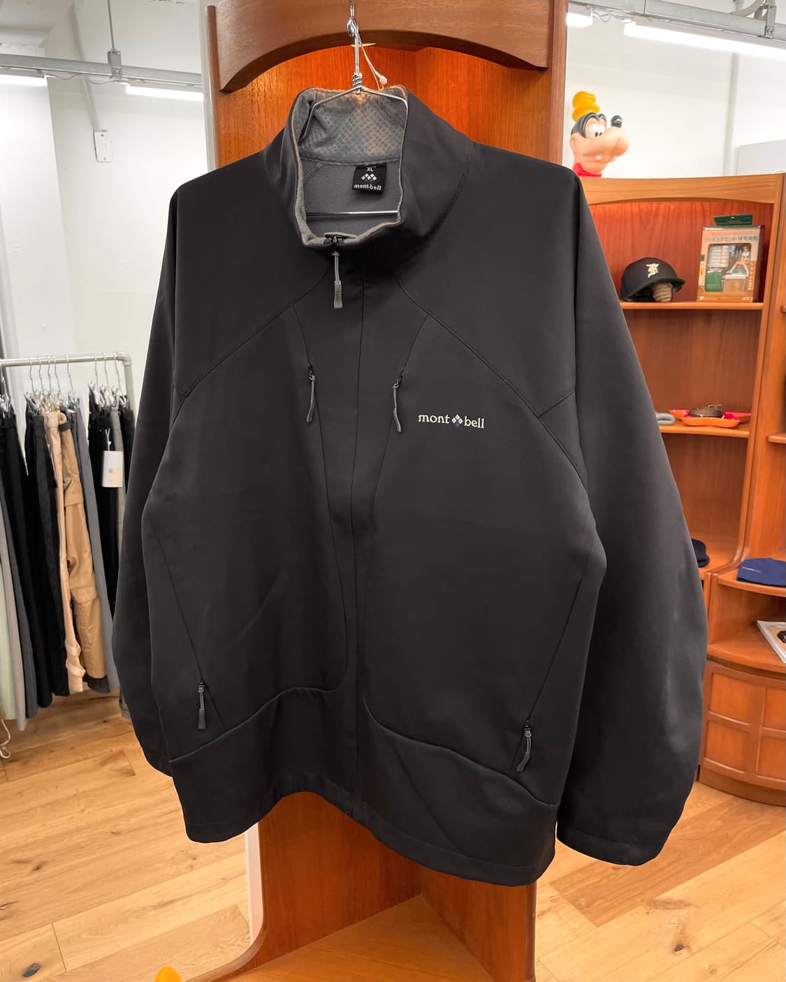 [XL] 몽벨 재팬 소프트쉘 다크 브라운 자켓 상품이미지3