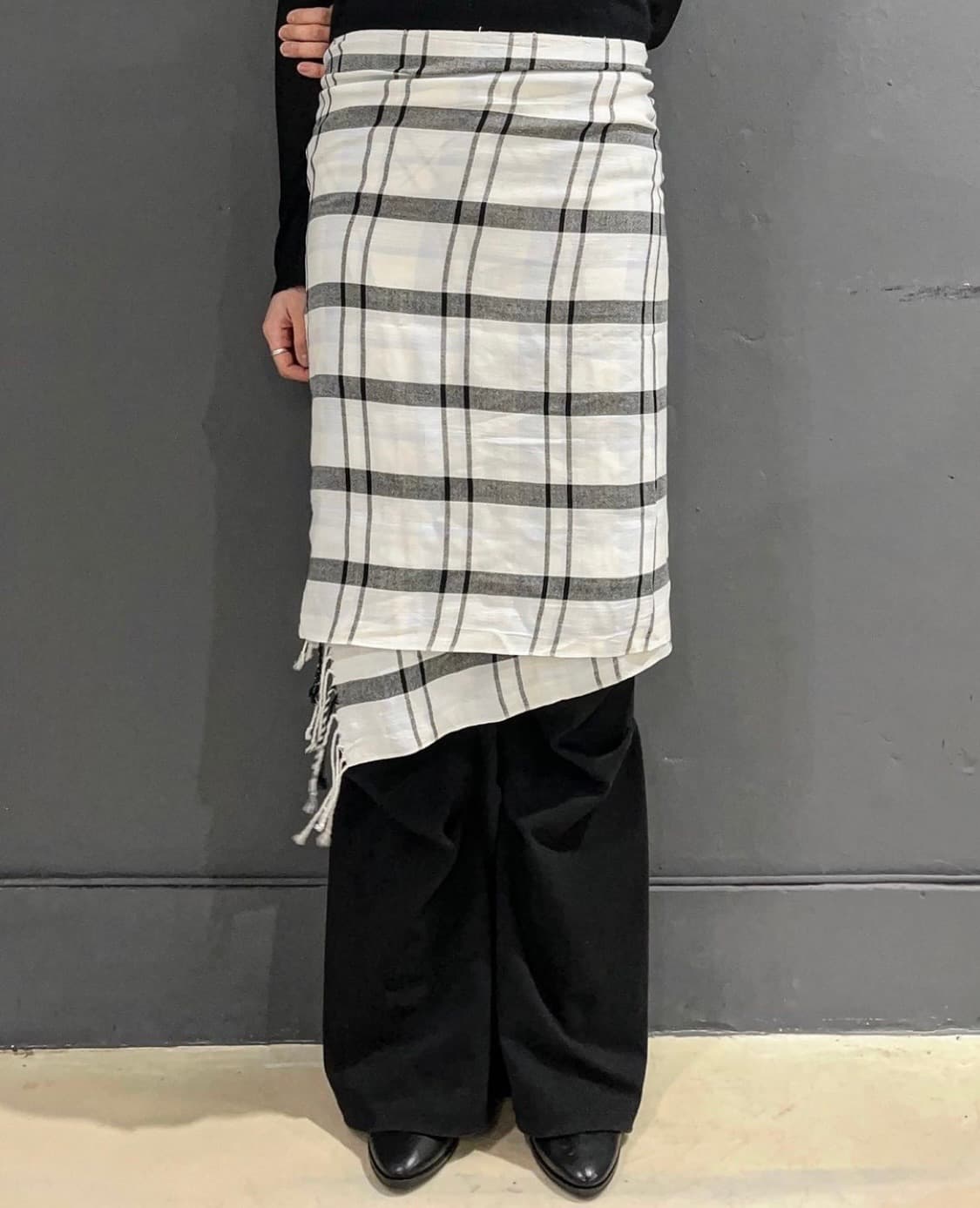 Jayro 레이온 마드라스 체크 패턴 디테일 머플러 상품이미지4