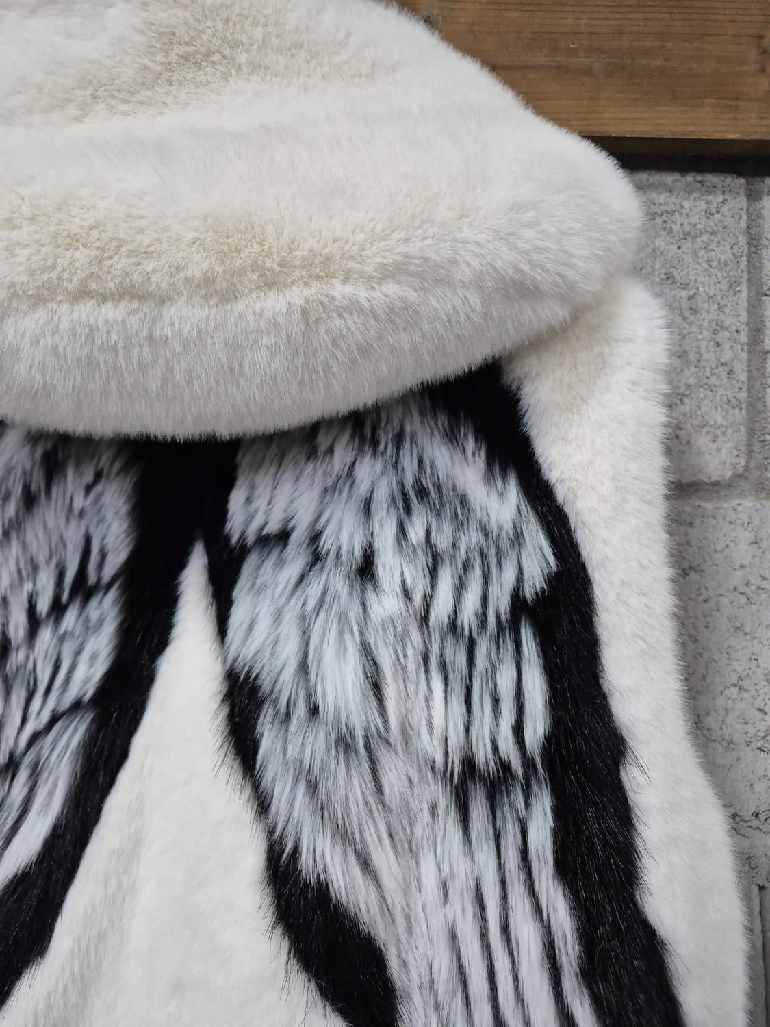 우버하우스 날개 에코퍼 베스트 상품이미지6