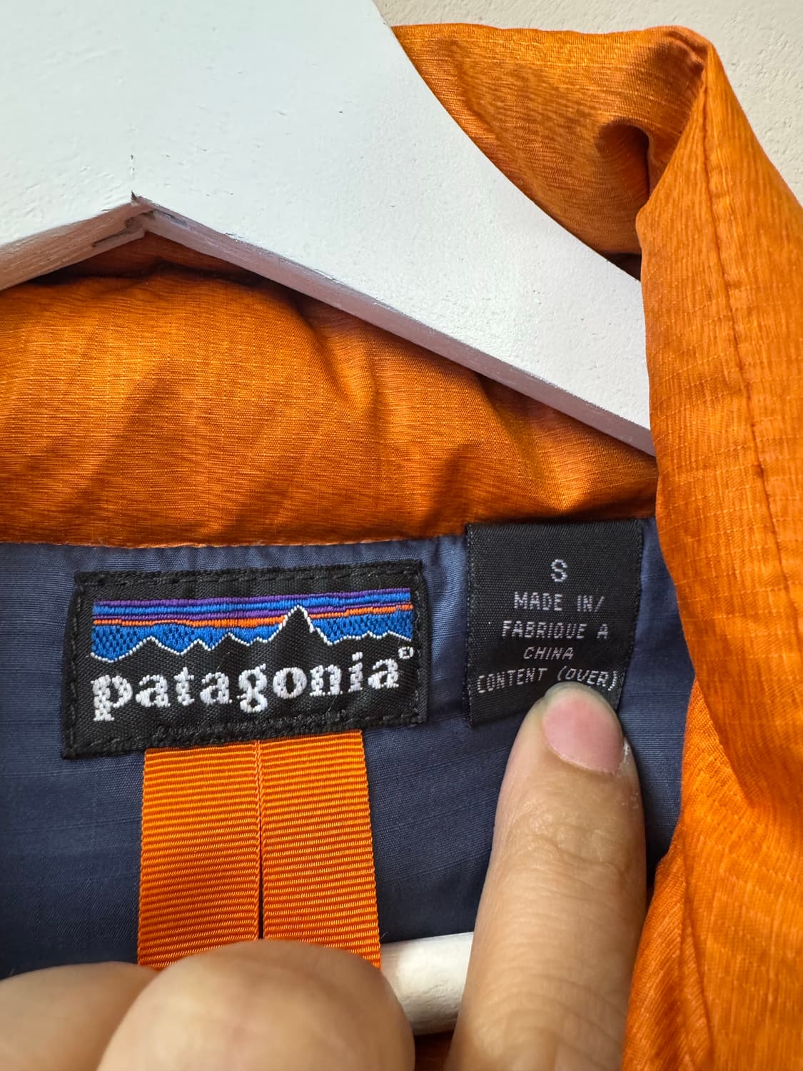 파타고니아 04‘s 패커블 다운 오렌지 패딩 S 상품이미지3