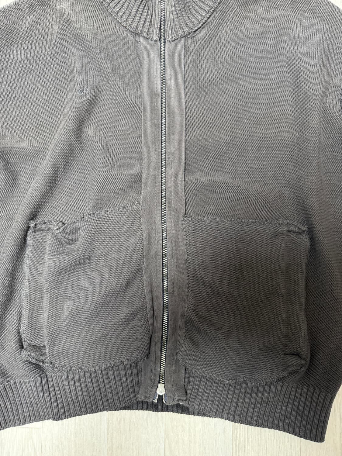 폴리테루 트랙 니트 집업 차콜 상품이미지4