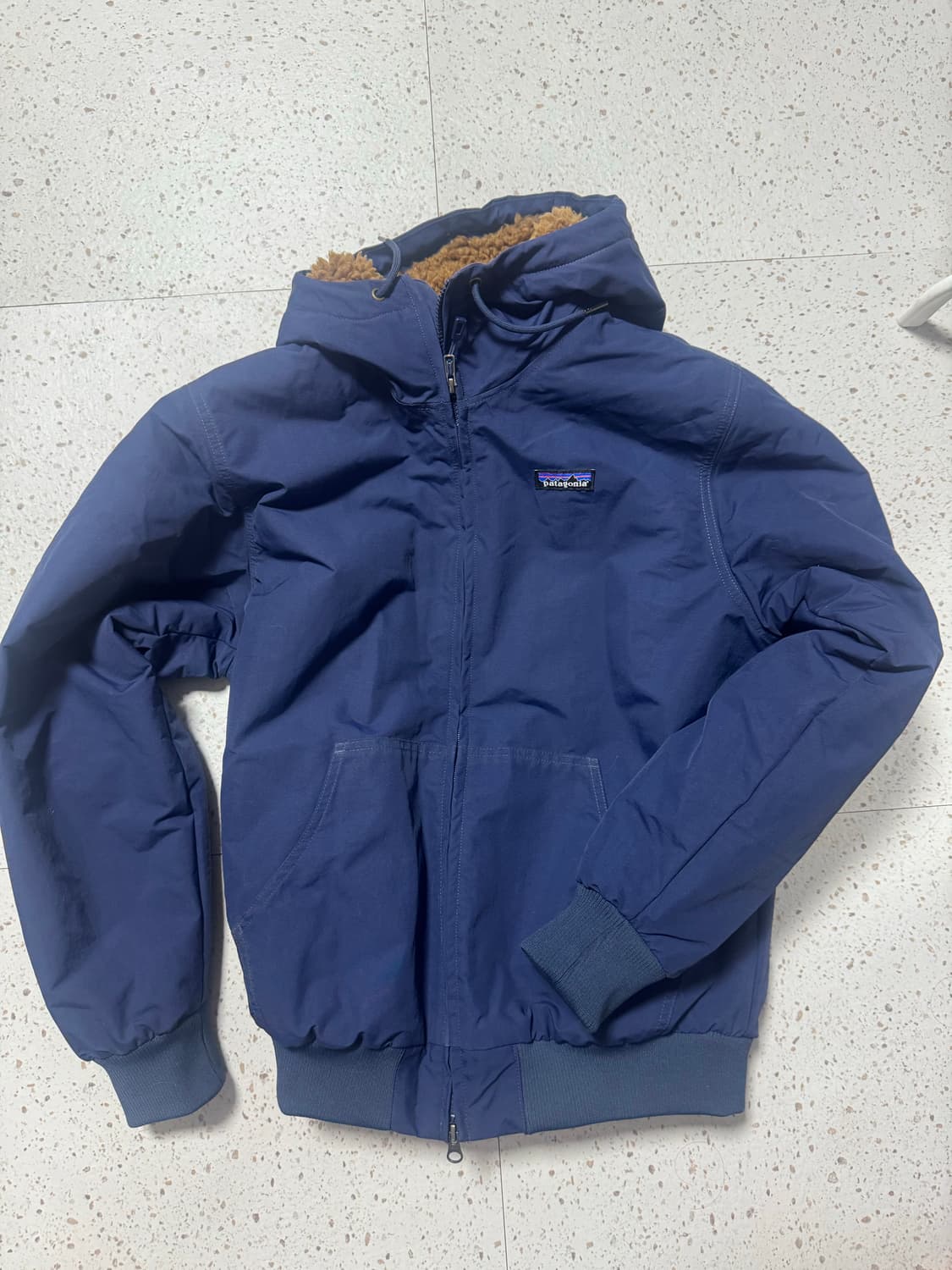 파타고니아 경량패딩 s 상품이미지1