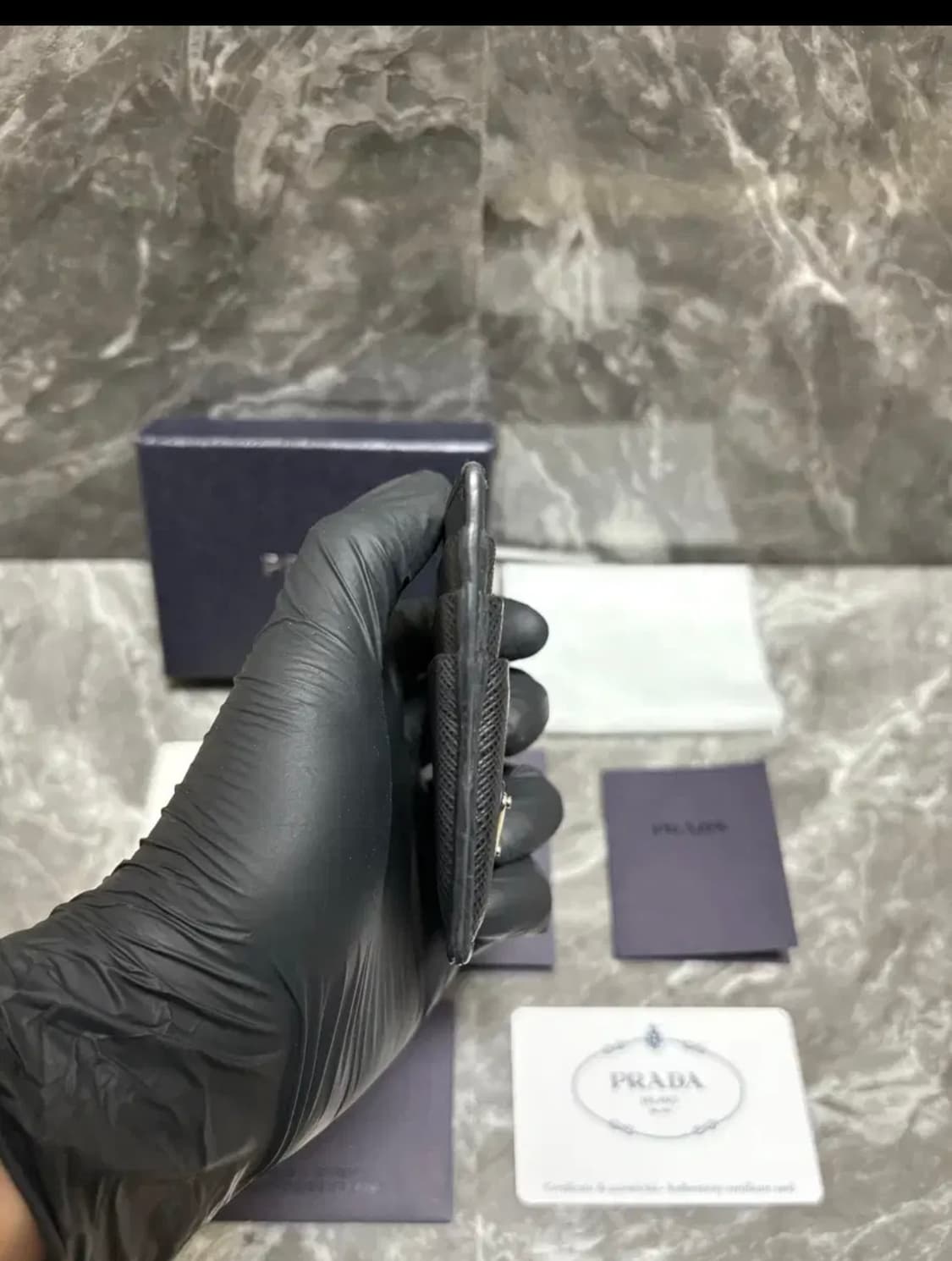 프라다 사피아노 트라이앵글 로고 카드지갑 상품이미지3
