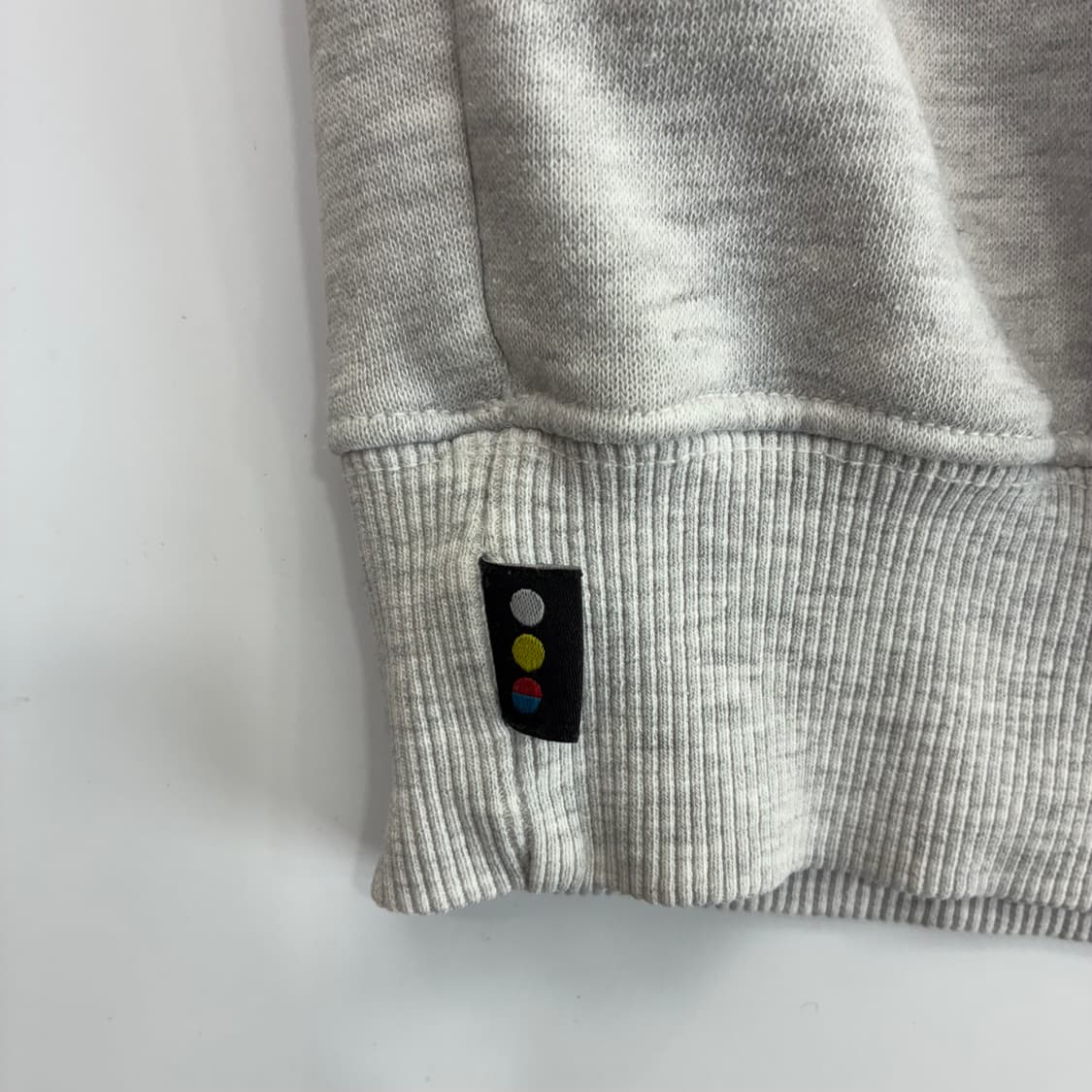 IAB studio  아이앱 그레이 백로고 라이트 그레이 후드티 상품이미지6