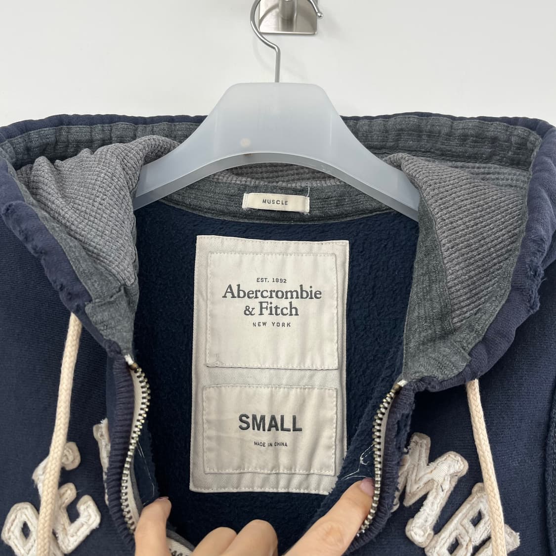 아베크롬비 자수로고 네이비 후드집업 상품이미지5