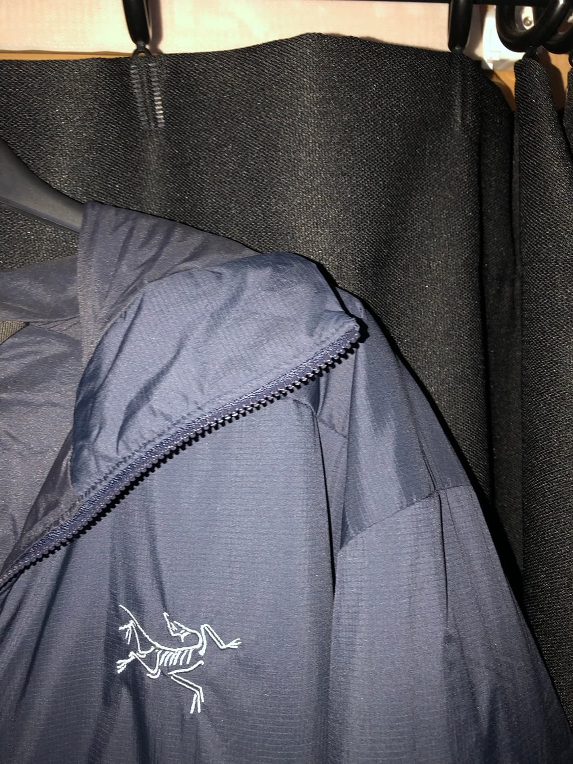 아크테릭스 아톰 후디 M 블랙사파이어 상품이미지5