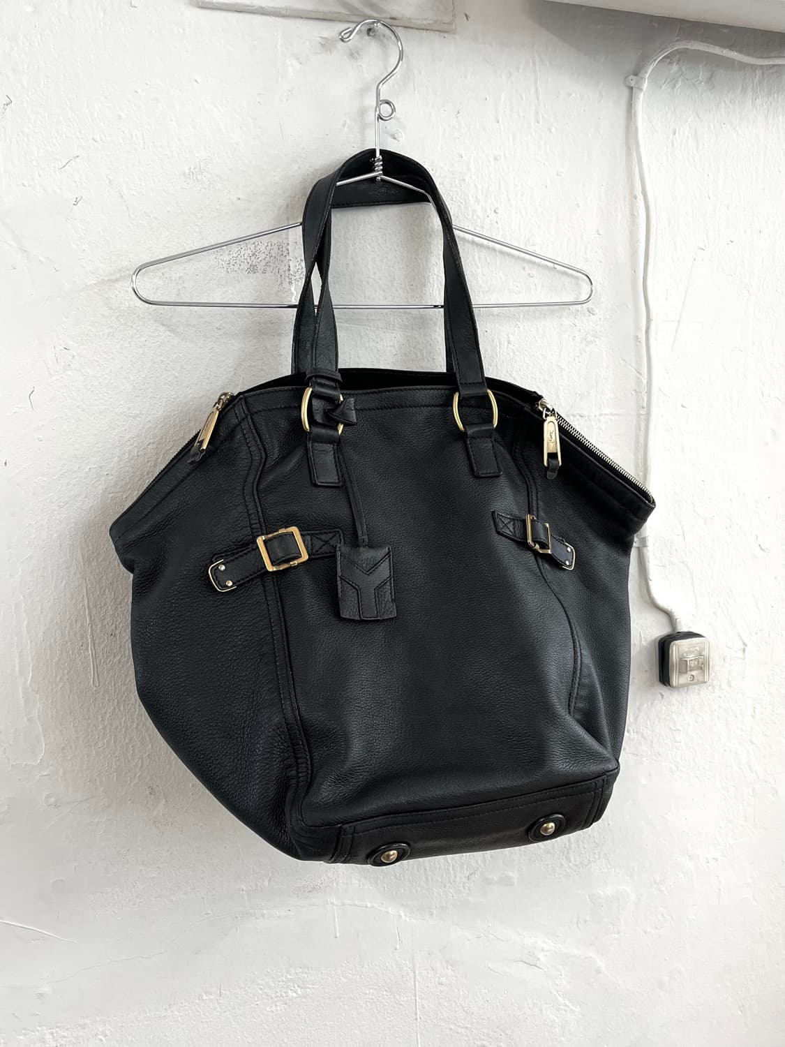 생로랑 레더 다운타운백 상품이미지1