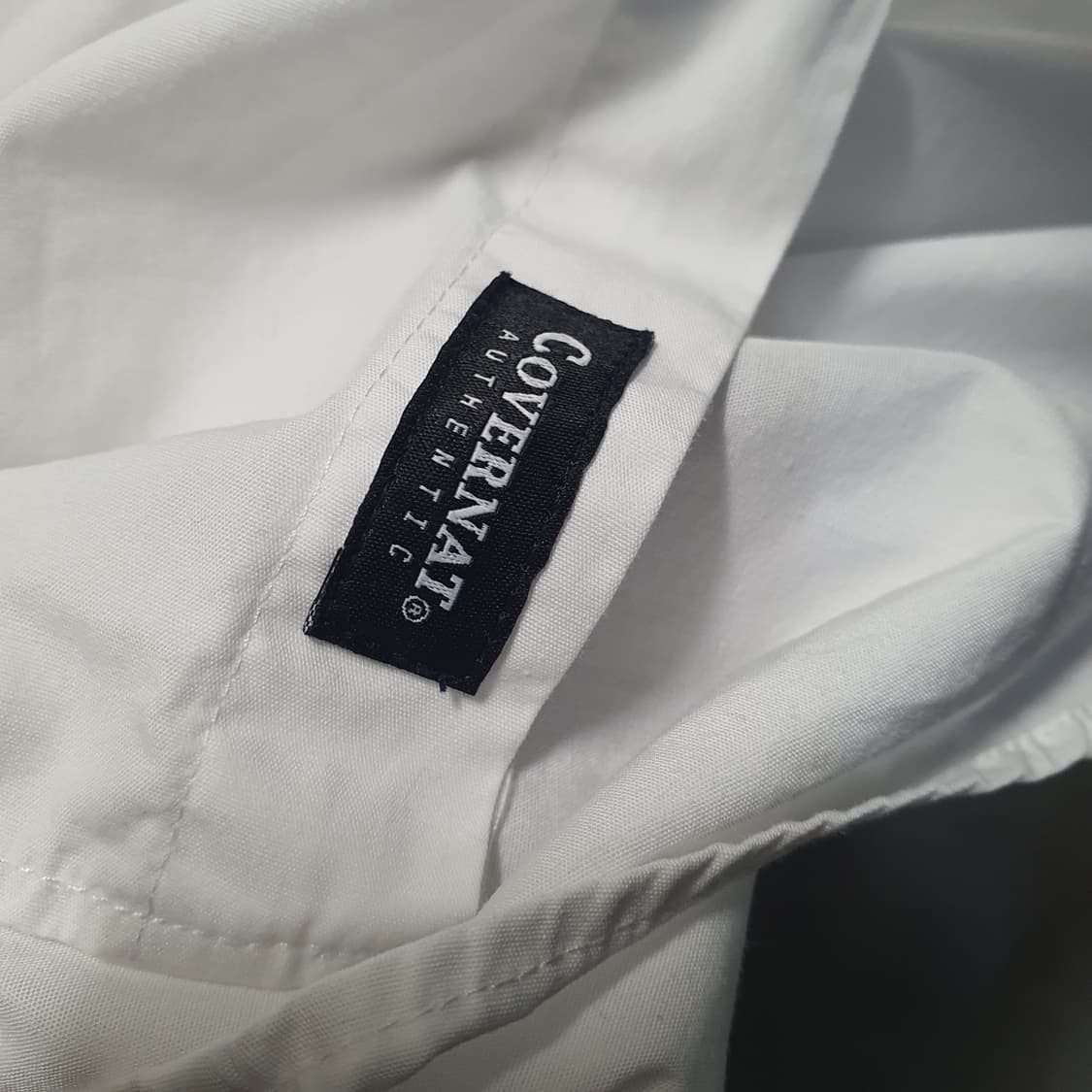 커버낫  C 로고 반팔 셔츠 화이트  상품이미지5