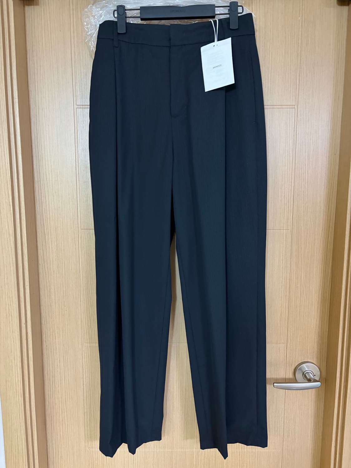 [새상품] 아모멘토 25ss 울 스트라이프 마틴 팬츠 / M 상품이미지3