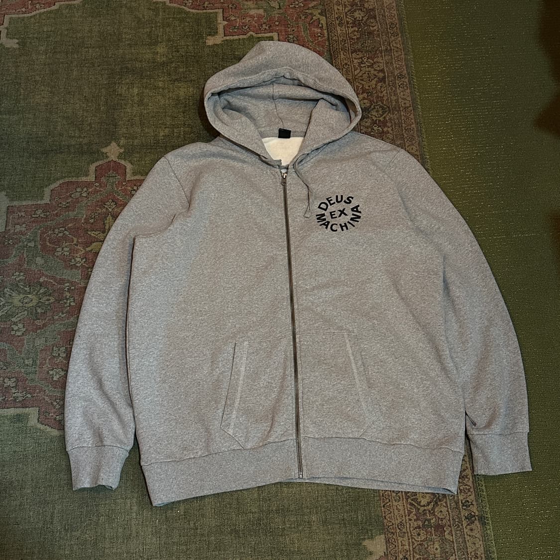 데우스 후드 집업 상품이미지1