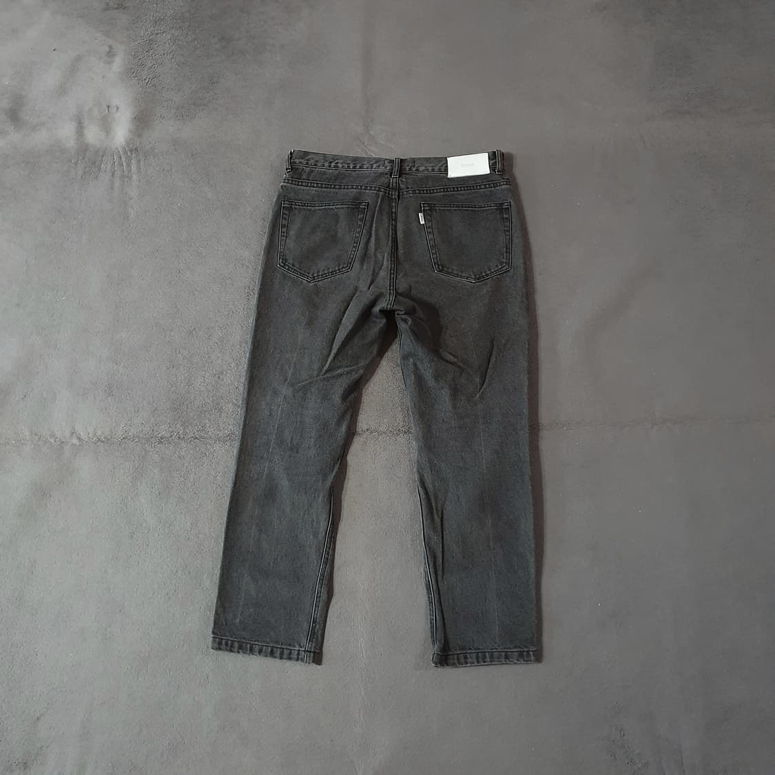 던스트 테일러드 크롭 데님 블랙 L 상품이미지4