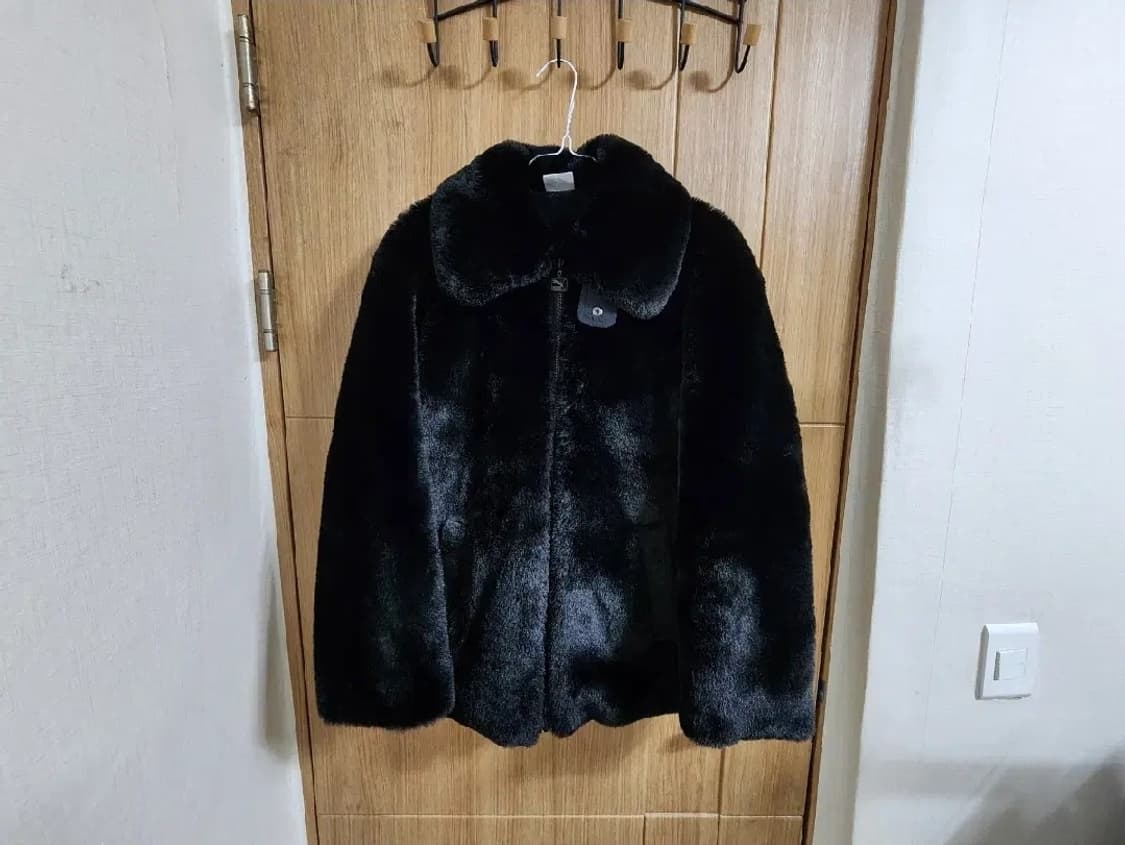 (S)여성 푸마 x 비비 에코 밍크퍼 자켓 상품이미지2