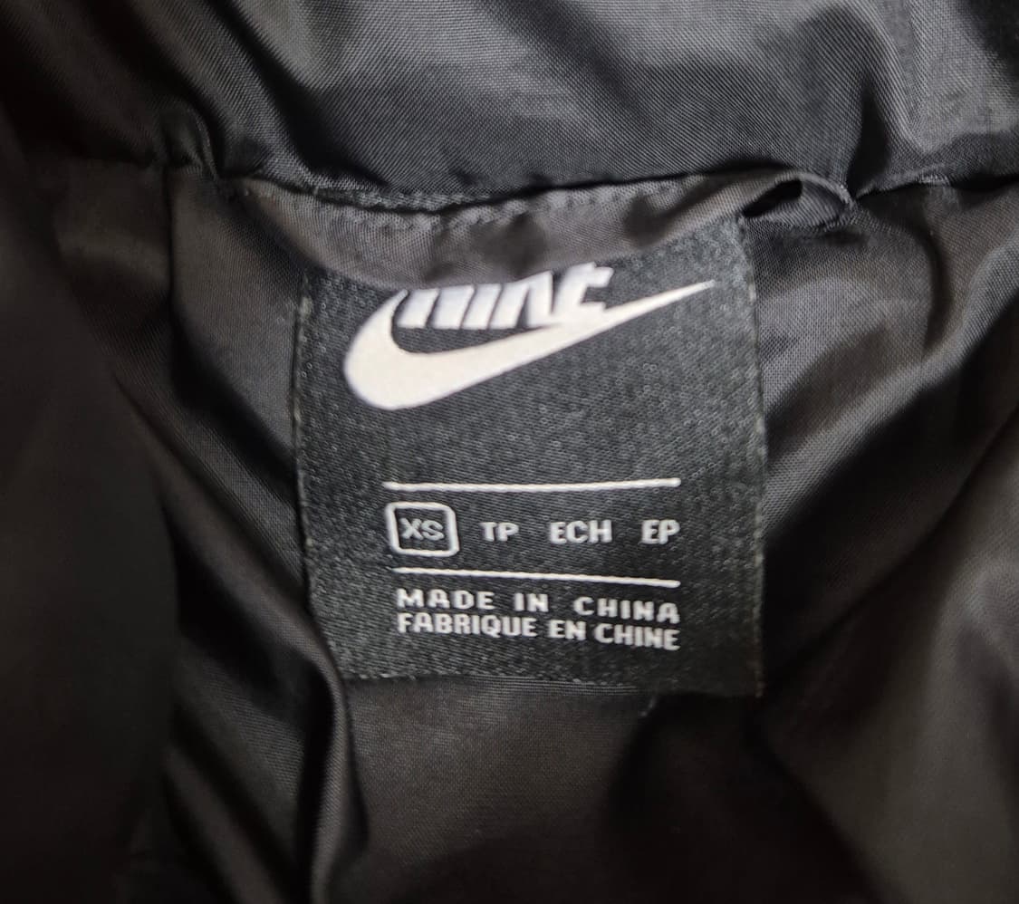 나이키 크롭 숏패딩 상품이미지3