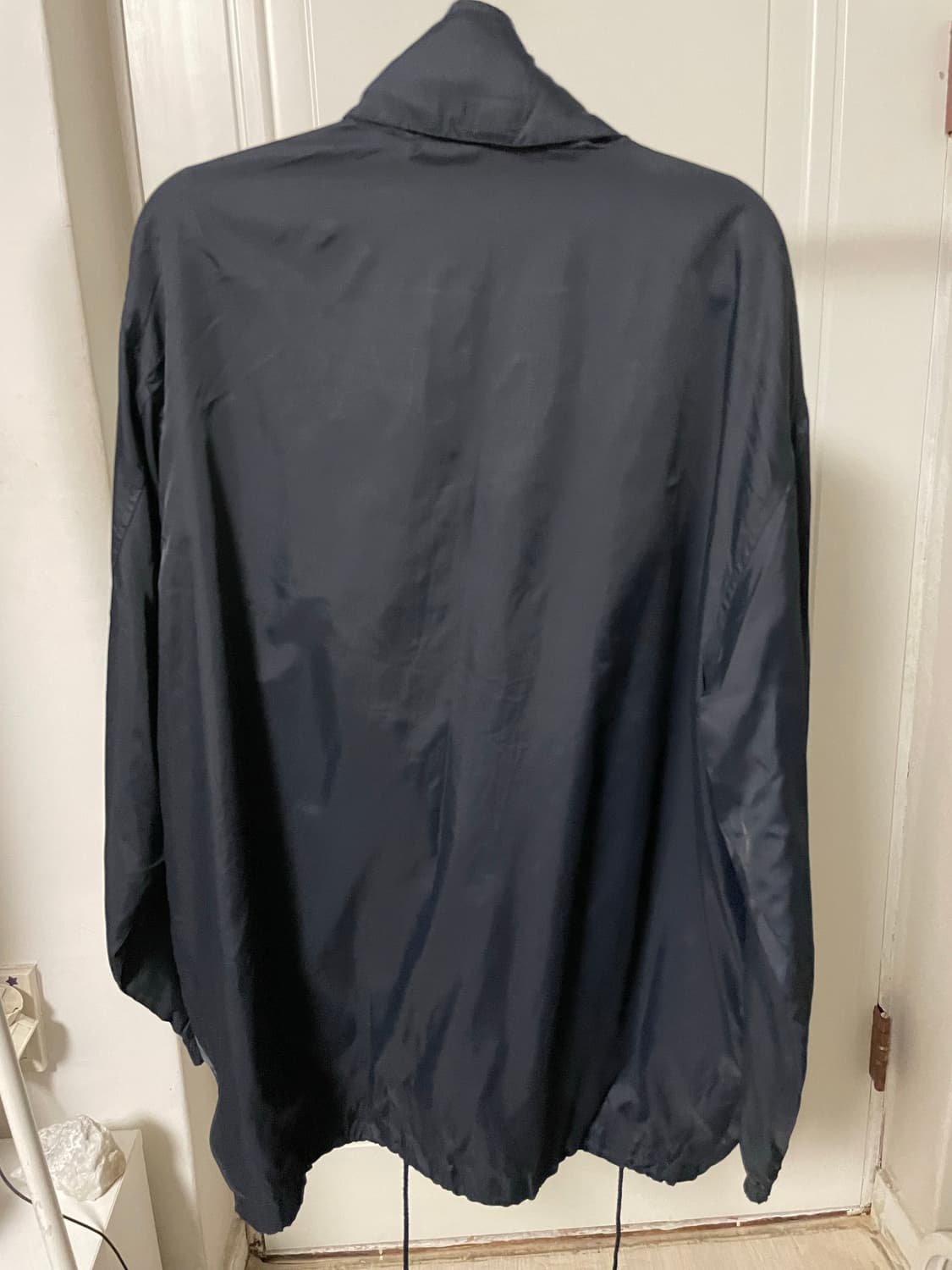 발망(BALMAIN) 로고 나일론 바람막이 상품이미지4