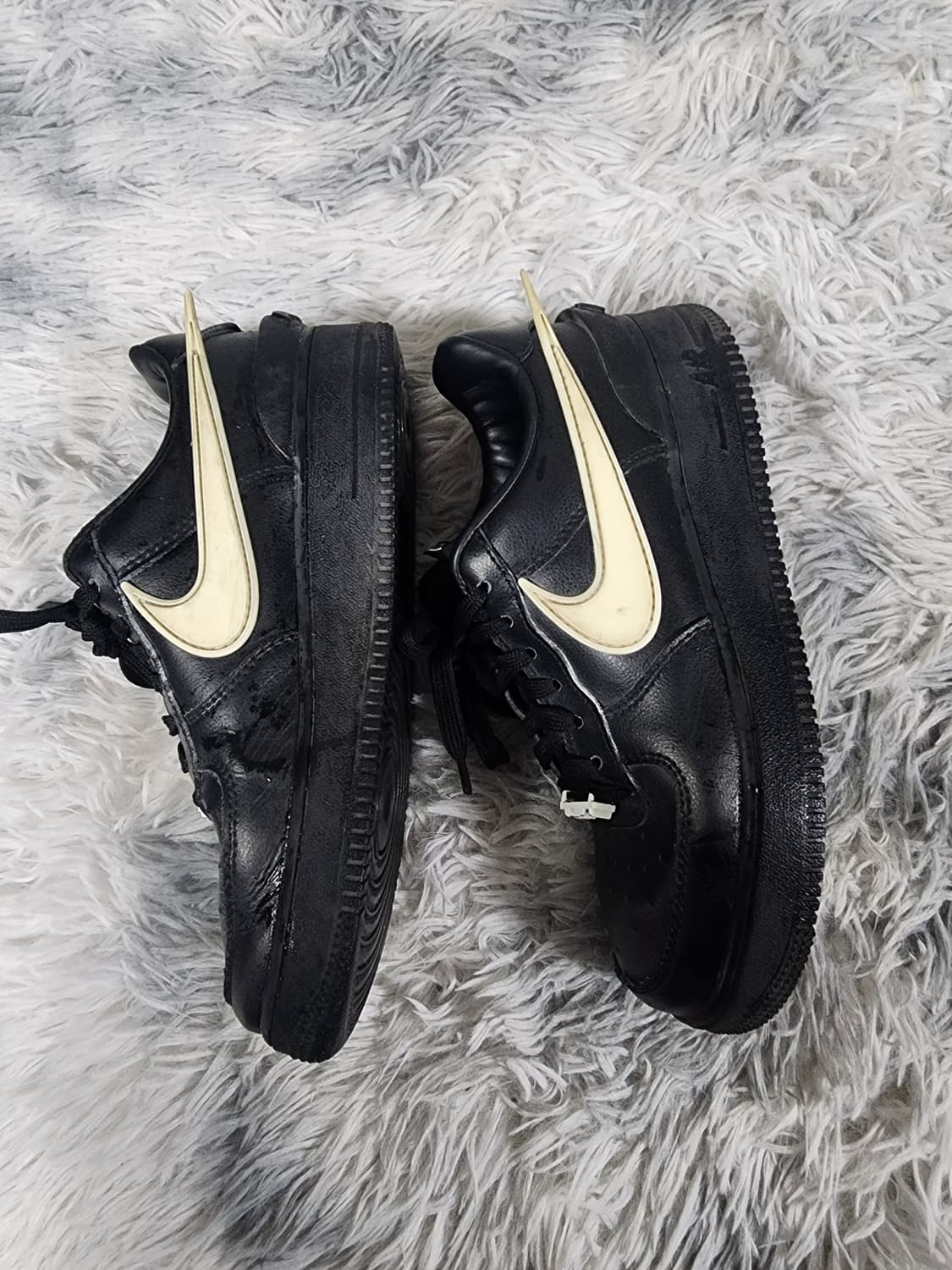 나이키 엠부쉬 에어포스 블랙 스니커즈 240 상품이미지3