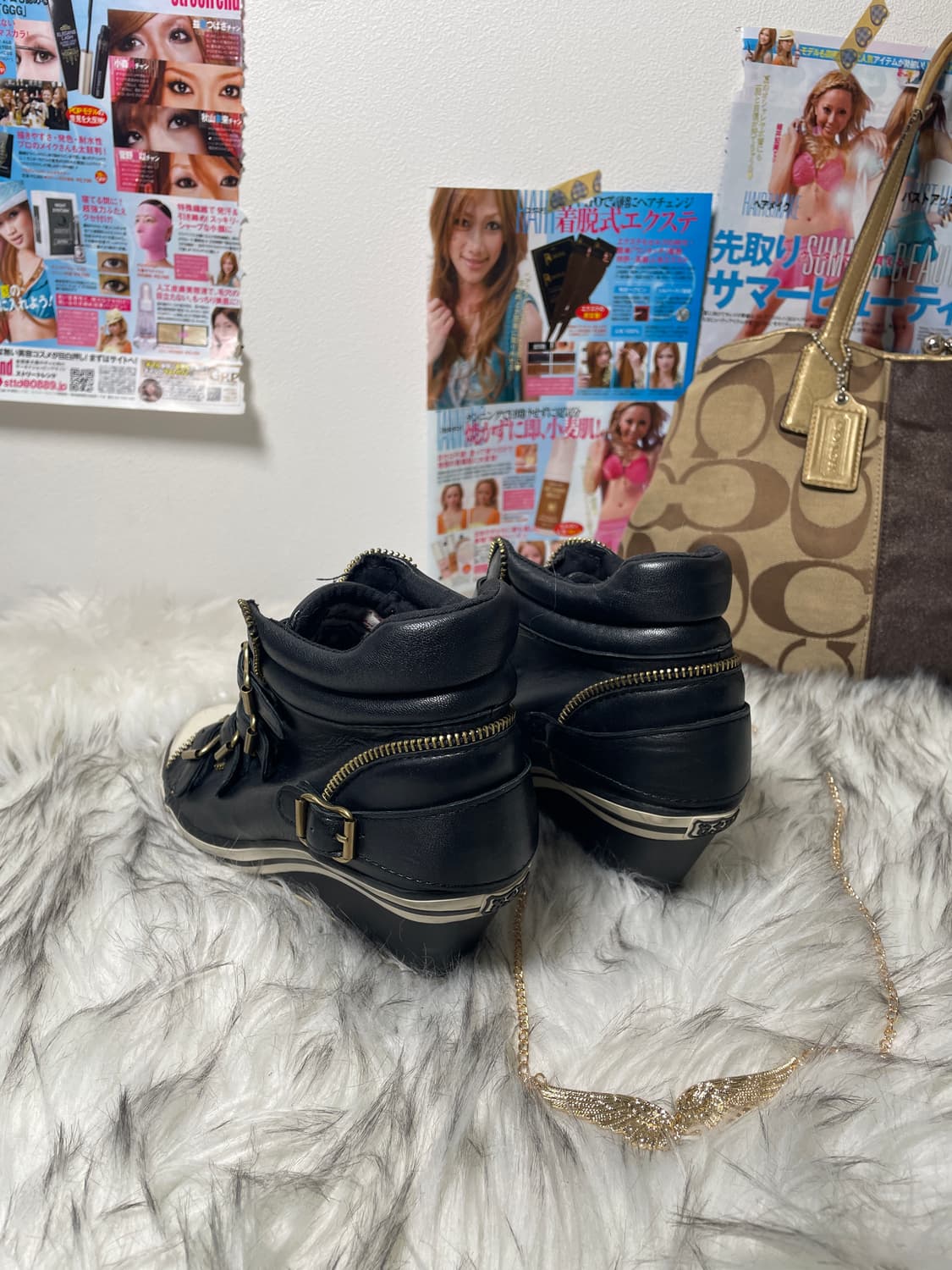 Ash 블랙 골드 버클 지퍼 웨지힐 스니커즈 상품이미지4