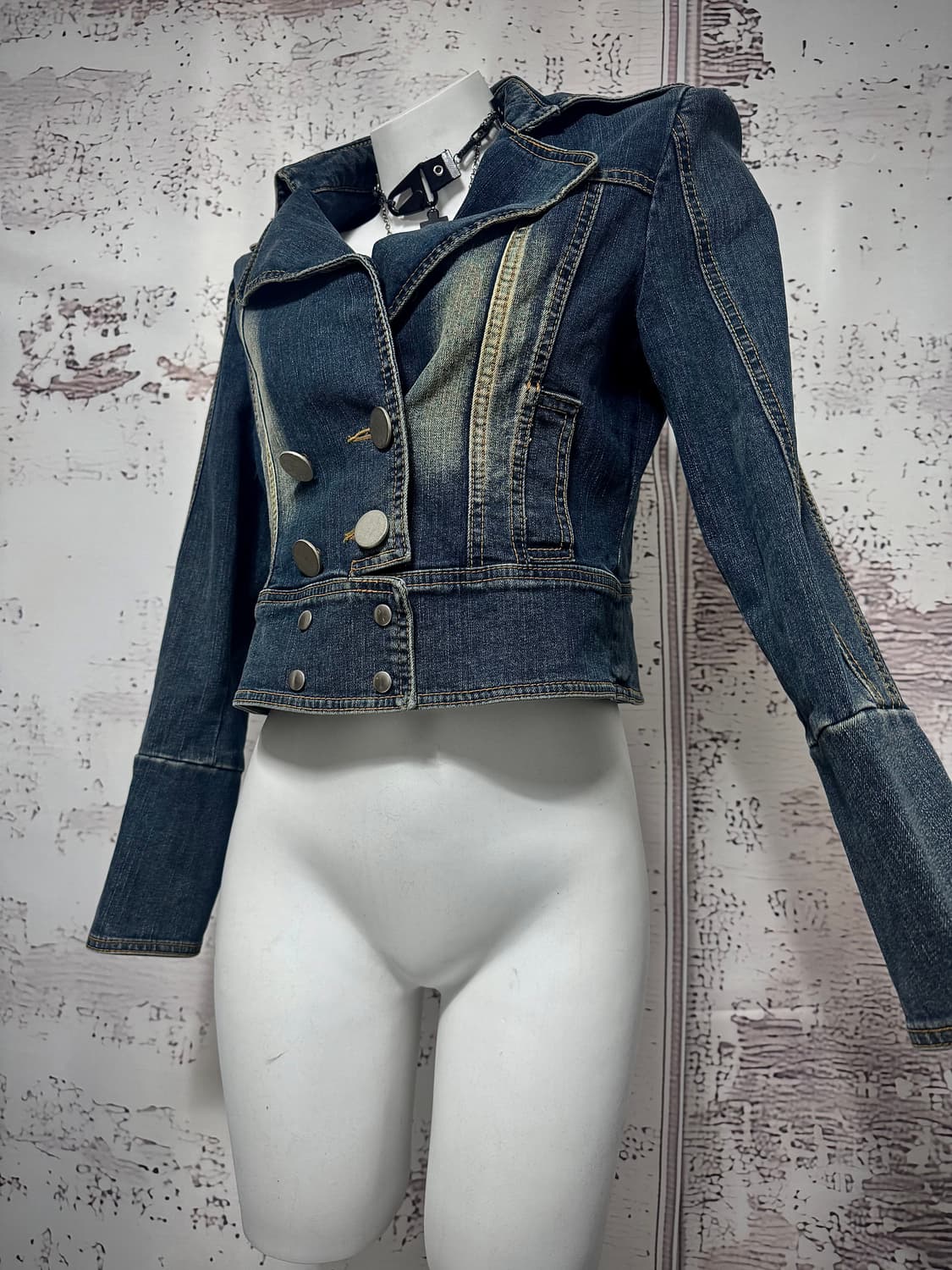 Collared Button-Up Denim Jacket 상품이미지1