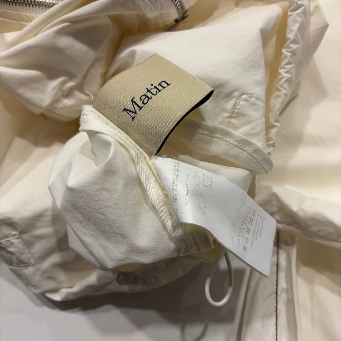 마뗑킴 빅로고 아이보리 바람막이 자켓 D224 상품이미지10