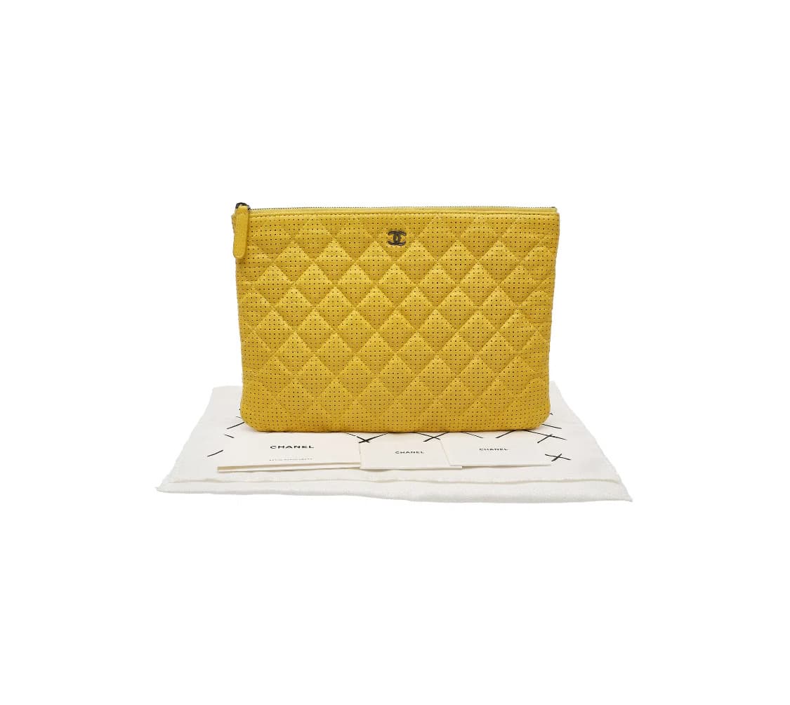 [A급] 샤넬 캐비어 스킨 클래식 클러치 뉴미디움 옐로우 판매합니다!!! 상품이미지1